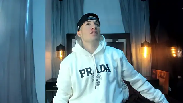 HunterHeat  online show from 12-18-25, 12:09