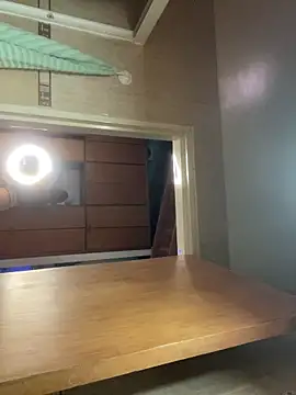 alilith online show from 12-20-25, 01:47