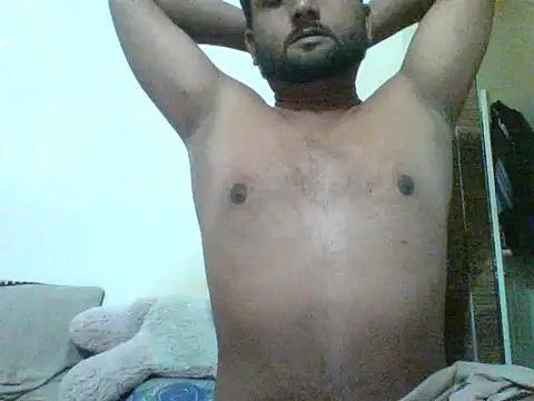 Snapshot of biggd09 chatting on 10-12-25, 05:36 biggd09 online show from 10-12-25, 05:36