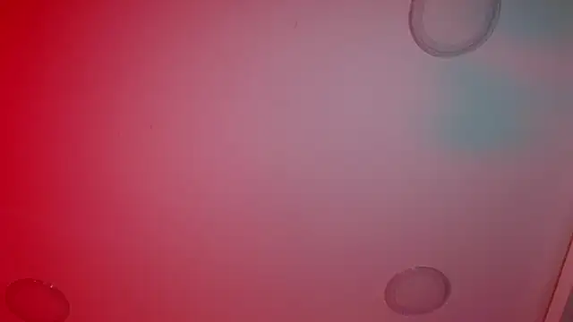 Snapshot of MariahMendezz chatting on 10-10-25, 03:40 MariahMendezz online show from 10-10-25, 03:40