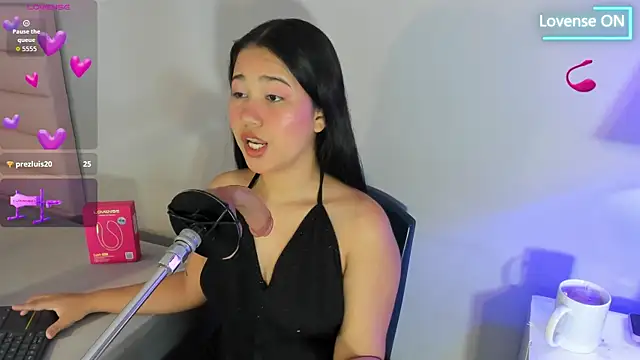 emma clarke  online show from 04-04-26, 03:35