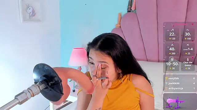 emma clarke  online show from 10-24-25, 04:00