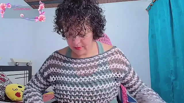 Snapshot of Miss_Oriana chatting on 10-09-25, 04:18 Miss Oriana online show from 10-09-25, 04:18