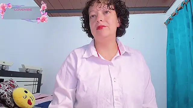 Snapshot of Miss_Oriana chatting on 10-11-25, 04:41 Miss Oriana online show from 10-11-25, 04:41