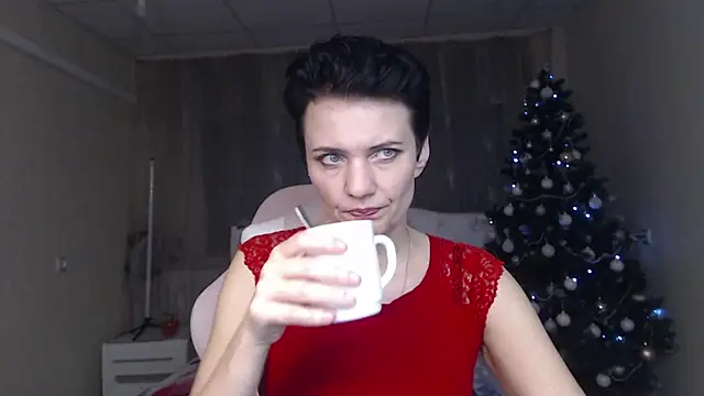 AvaSaturnian online show from 01-08-26, 01:39