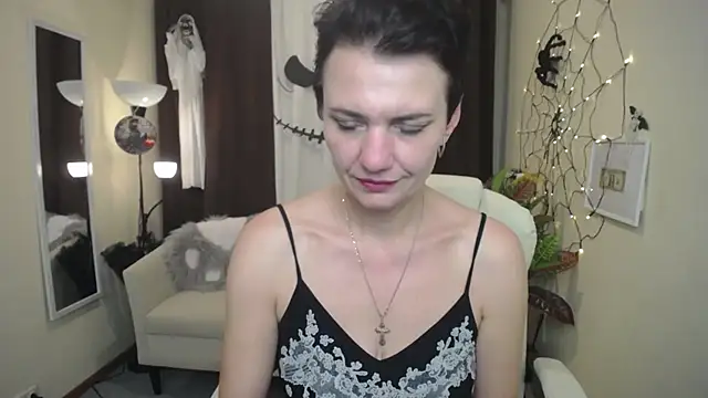 AvaSaturnian online show from 11-01-25, 01:27