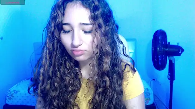 Snapshot of sasha_17_ chatting on 10-02-25, 12:08 sasha 17  online show from 10-02-25, 12:08
