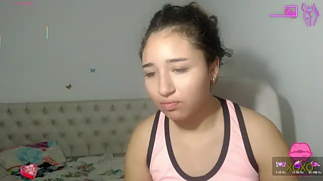 Snapshot of sasha_17_ chatting on 10-08-25, 02:29 sasha 17  online show from 10-08-25, 02:29