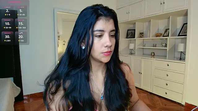 nina moen online show from 11-26-25, 03:06