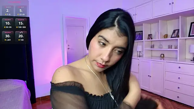 nina moen online show from 10-07-25, 09:38