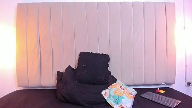 escar let online show from 02-18-26, 05:05