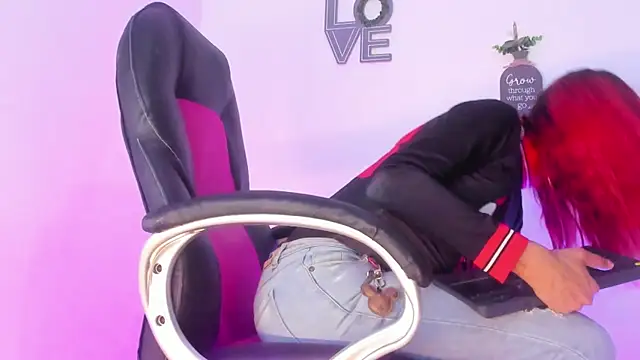 MissDiabla  online show from 02-09-26, 07:12