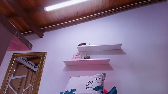 sweegirl69 online show from 09-13-25, 11:54