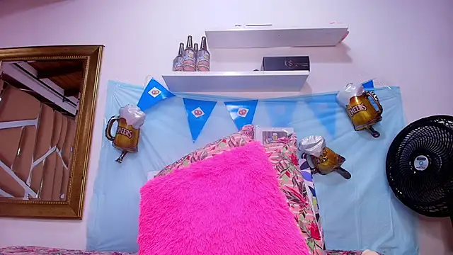 sweegirl69 online show from 10-04-25, 12:28
