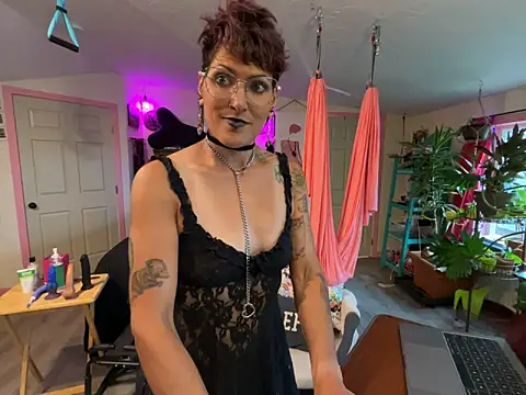 kinkycanner online show from 04-11-26, 11:08