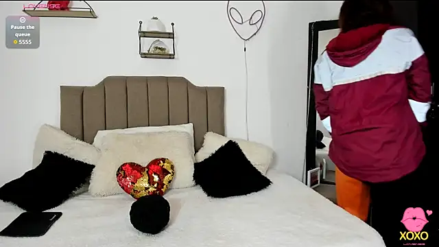 Elisabeth swan online show from 09-30-25, 12:11