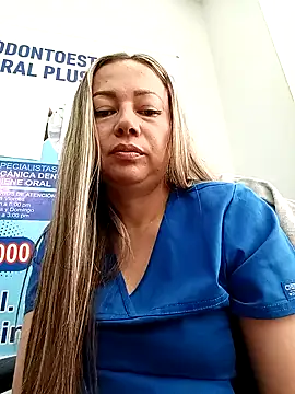 Snapshot of Madisson-04_ chatting on 05-11-26, 02:56 Madisson-04 online show from 05-11-26, 02:56