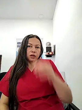 Madisson-04  online show from 11-05-25, 08:34