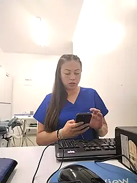 Madisson-04  online show from 10-17-25, 06:53