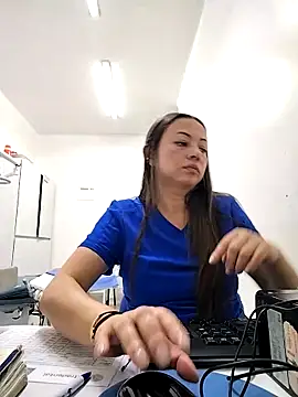 Madisson-04  online show from 10-25-25, 07:58