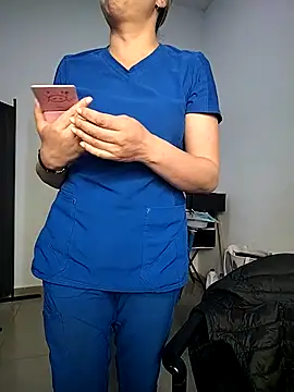 Madisson-04  online show from 12-22-25, 12:38