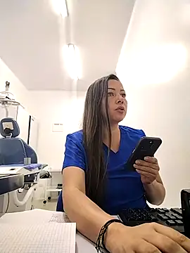 Madisson-04  online show from 10-14-25, 08:09