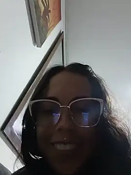 Snapshot of MiaForever1 chatting on 06-18-26, 10:59 MiaForever1 online show from 06-18-26, 10:59