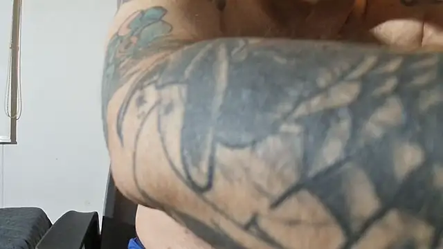 DaddyBear   online show from 09-21-25, 04:06