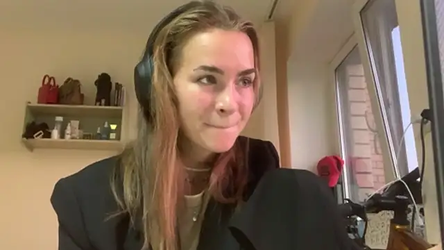 Snapshot of BunnyTiedeman chatting on 09-08-25, 03:33 BunnyTiedeman online show from 09-08-25, 03:33