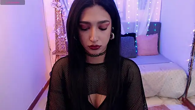 Snapshot of Cleofox_ chatting on 09-24-25, 11:43 Cleofox online show from 09-24-25, 11:43