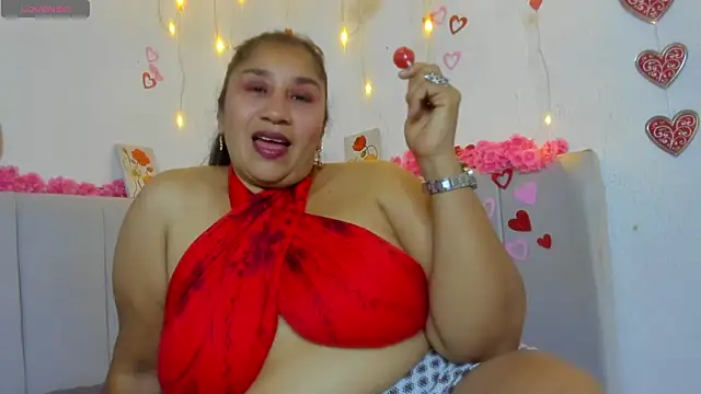 Snapshot of milf_latinn chatting on 09-26-25, 02:35 milf latinn online show from 09-26-25, 02:35