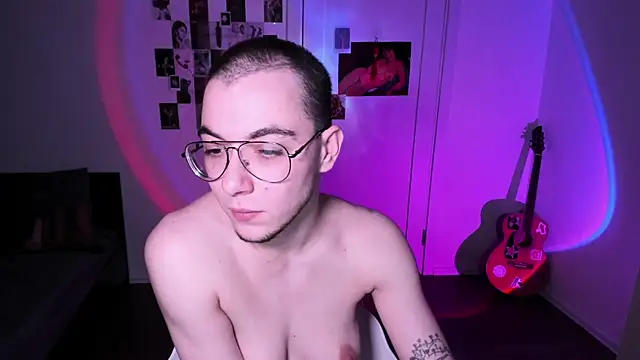 tyler bergg online show from 10-23-25, 09:13
