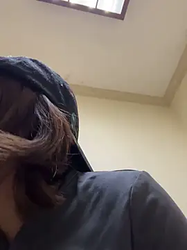 Snapshot of Clavelnegro chatting on 12-15-25, 08:47 Clavelnegro online show from 12-15-25, 08:47