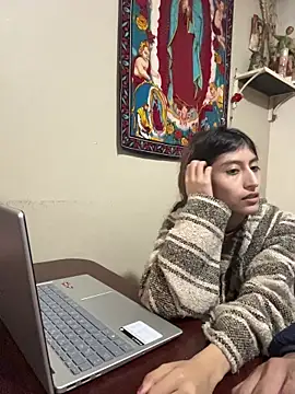 Snapshot of Clavelnegro chatting on 11-30-25, 06:47 Clavelnegro online show from 11-30-25, 06:47