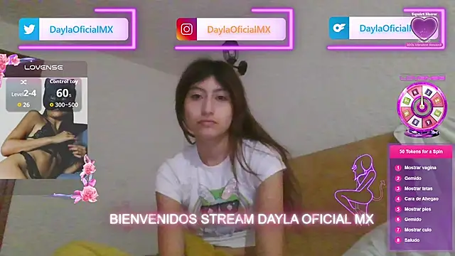Snapshot of Clavelnegro chatting on 11-12-25, 11:25 Clavelnegro online show from 11-12-25, 11:25