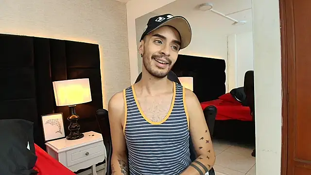 Snapshot of HairyDiamond_ chatting on 09-14-25, 07:36 HairyDiamond  online show from 09-14-25, 07:36
