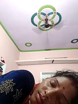 Snapshot of Sharma_pooja chatting on 09-20-25, 11:43 Sharma pooja online show from 09-20-25, 11:43