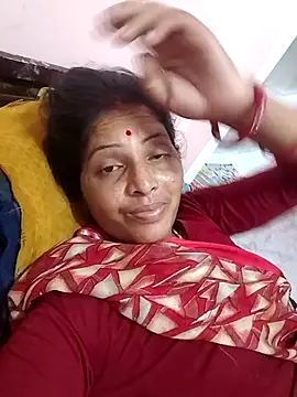 Snapshot of Sharma_pooja chatting on 09-12-25, 05:13 Sharma pooja online show from 09-12-25, 05:13