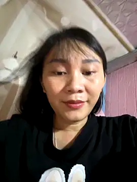 Snapshot of Almond-cute chatting on 09-21-25, 10:20 Almond-cute online show from 09-21-25, 10:20