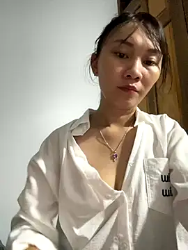 Snapshot of Almond-cute chatting on 09-20-25, 07:52 Almond-cute online show from 09-20-25, 07:52