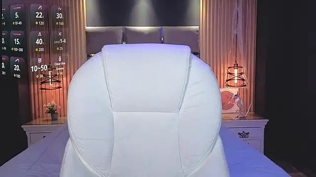 AlanaWalker9 online show from 11-15-25, 04:16