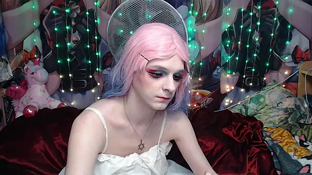 Snapshot of yutachka chatting on 06-06-26, 10:15 yutachka online show from 06-06-26, 10:15