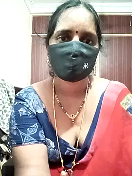 Snapshot of Mee_harini-telugupilla chatting on 10-14-25, 04:02 Mee harini-telugupilla online show from 10-14-25, 04:02