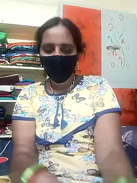 Snapshot of Mee_harini-telugupilla chatting on 10-19-25, 09:17 Mee harini-telugupilla online show from 10-19-25, 09:17