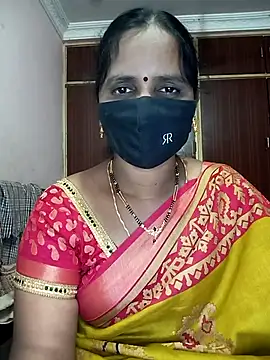 Snapshot of Mee_harini-telugupilla chatting on 10-16-25, 02:53 Mee harini-telugupilla online show from 10-16-25, 02:53