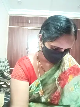 Snapshot of Mee_harini-telugupilla chatting on 10-15-25, 04:55 Mee harini-telugupilla online show from 10-15-25, 04:55