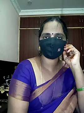 Snapshot of Mee_harini-telugupilla chatting on 10-13-25, 03:19 Mee harini-telugupilla online show from 10-13-25, 03:19