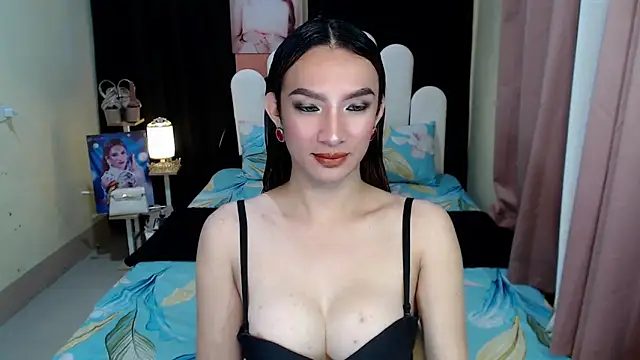 AmandaTheMonsterCock online show from 10-06-25, 05:46