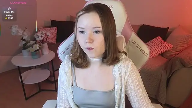 Sweetie Hope online show from 01-15-26, 04:32