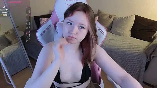 Sweetie Hope online show from 03-27-26, 04:41